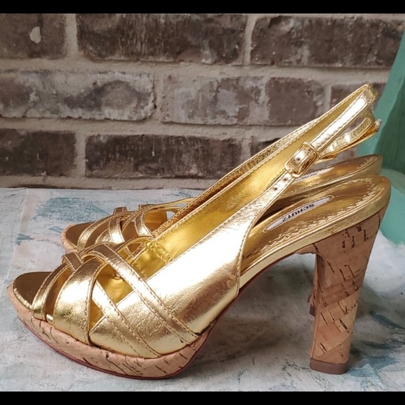 Schutz gold sandal - Picture 2 of 9